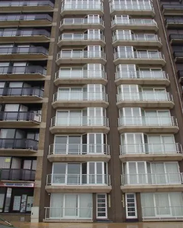 Luxury App, Frontal Sea View + South Terrace + Garage * Middelkerke