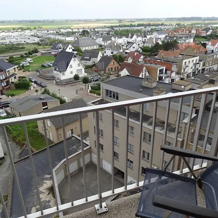 Luxury App, Frontal Sea View + South Terrace + Garage Appartamento